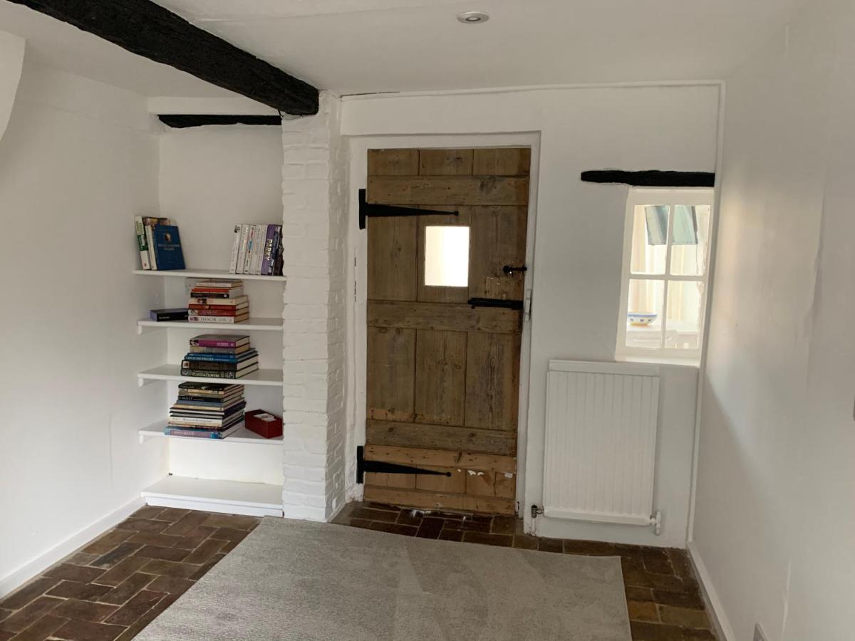 Bell Cottage Mildenhall Extérieur photo