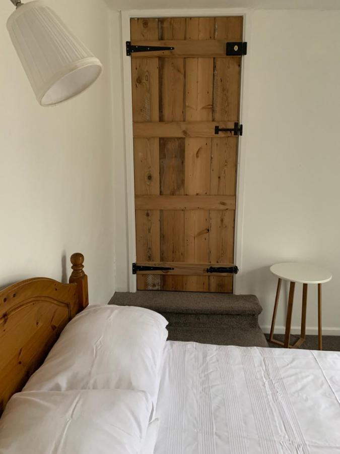 Bell Cottage Mildenhall Extérieur photo